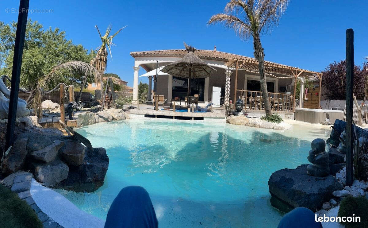 Maison à VILLENEUVE-LES-BEZIERS