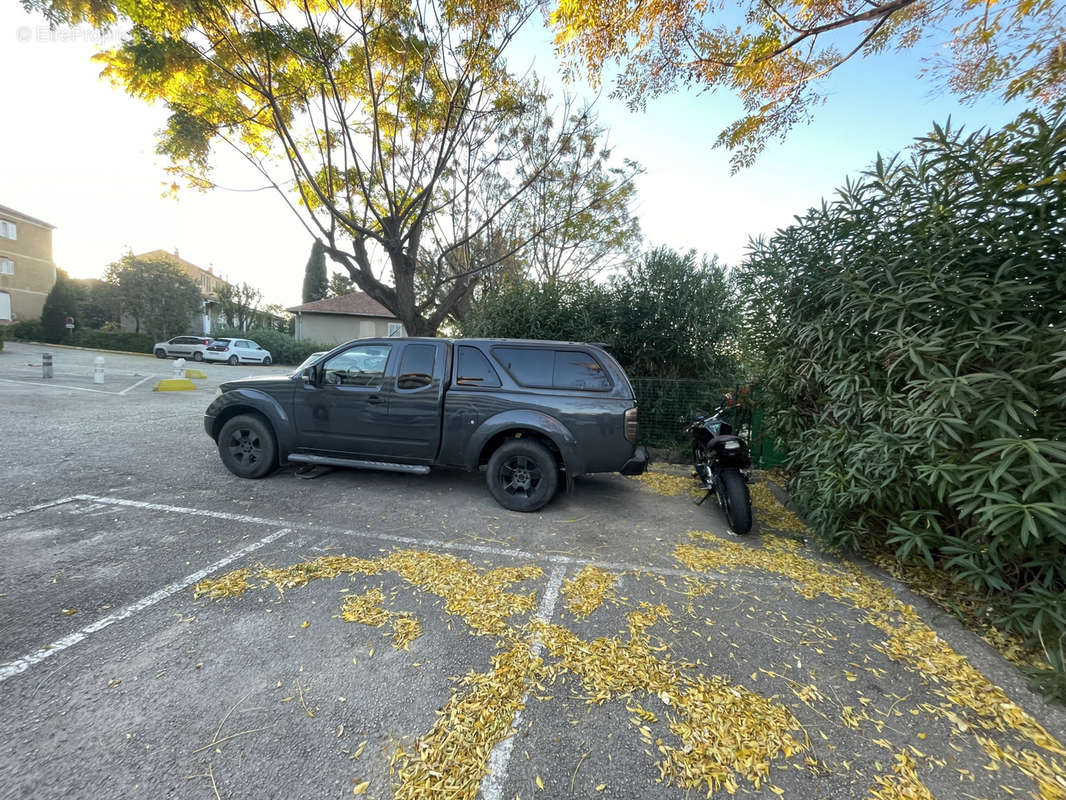 Parking à TOULON
