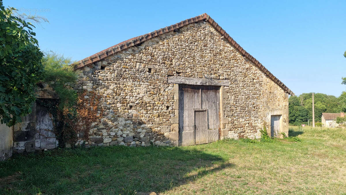 20250731_093837 - Maison à SAINT-MARTIN-LE-PIN