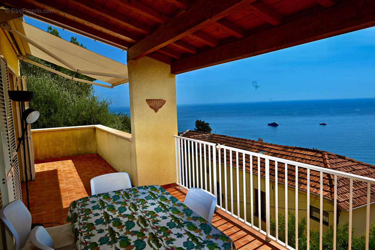 Appartement à ROQUEBRUNE-CAP-MARTIN