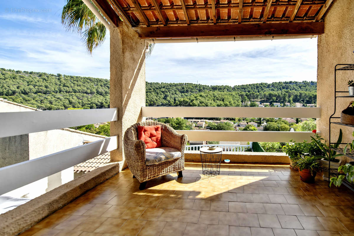 Maison à CARNOUX-EN-PROVENCE