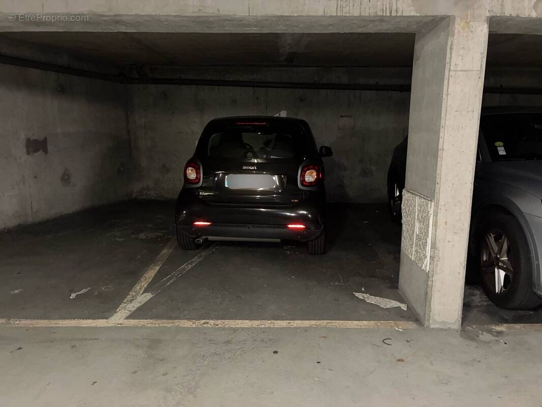 Parking à MONTROUGE