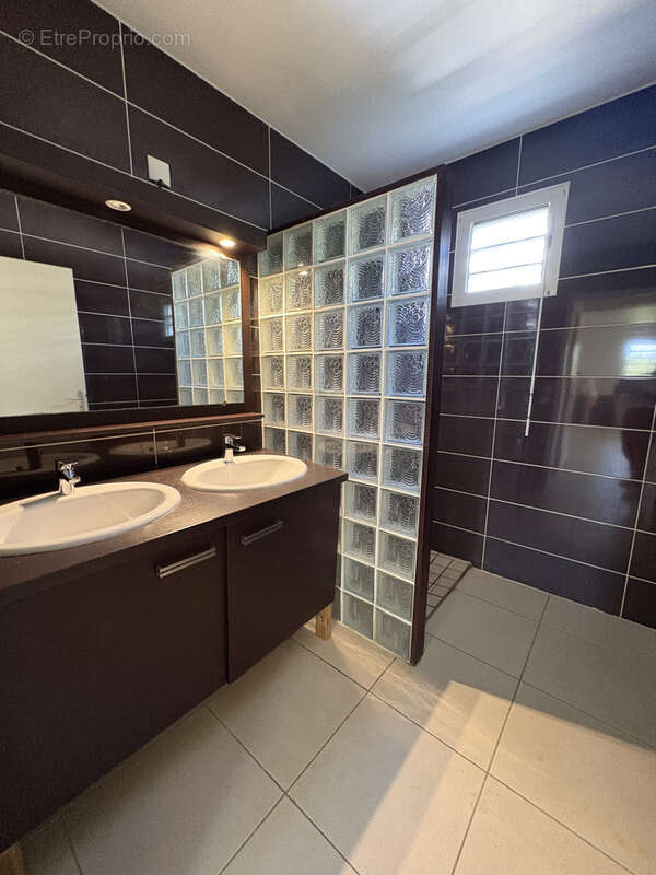 Appartement à LE GOSIER