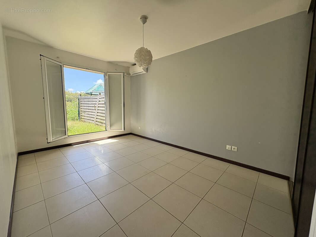 Appartement à LE GOSIER