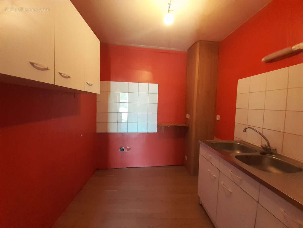Appartement à COUIZA