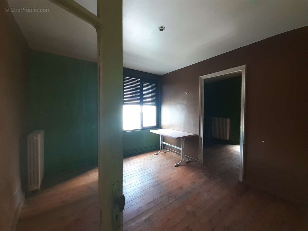 Appartement à COUIZA