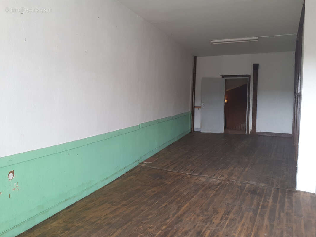 Appartement à COUIZA