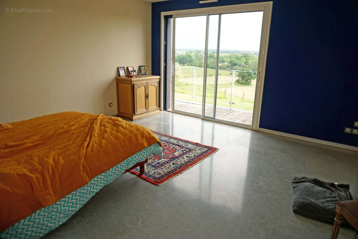 Maison à PARAY-LE-MONIAL