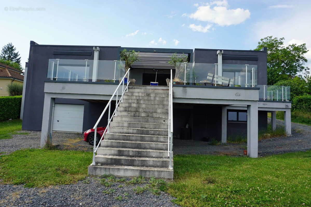 Maison à PARAY-LE-MONIAL