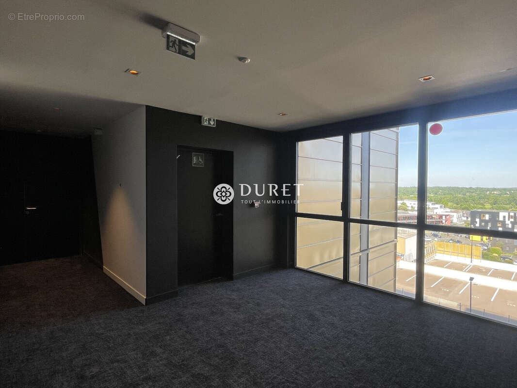 Commerce à LA ROCHE-SUR-YON