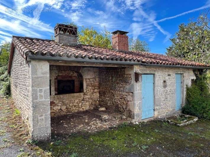 Maison à VERTEUIL-SUR-CHARENTE