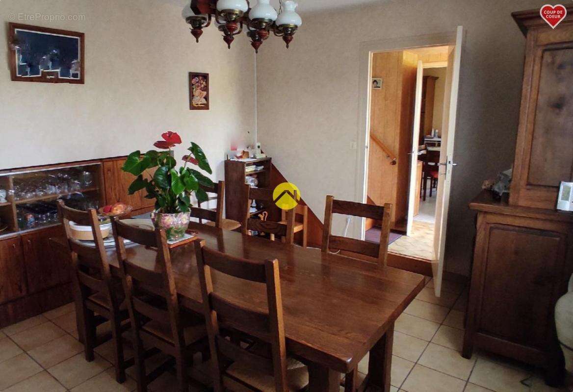 Maison à BOURBON-L&#039;ARCHAMBAULT