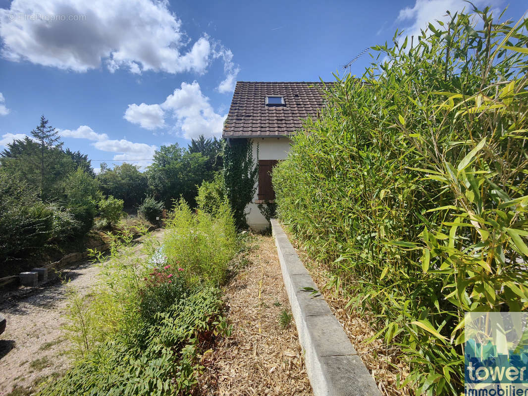 Maison à REUILLY