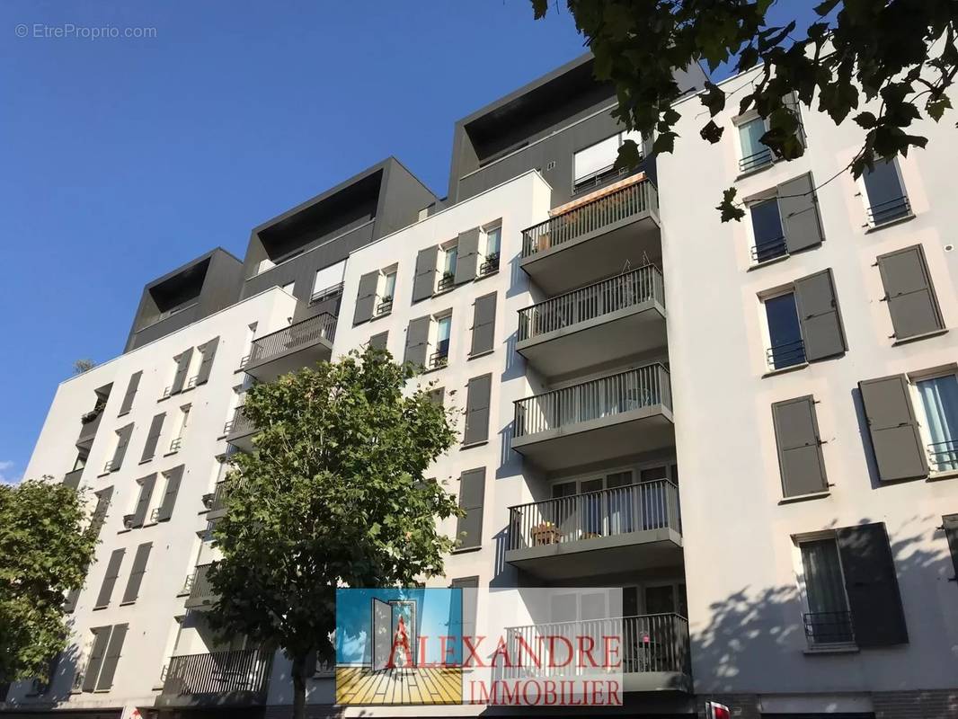 Appartement à MONTROUGE