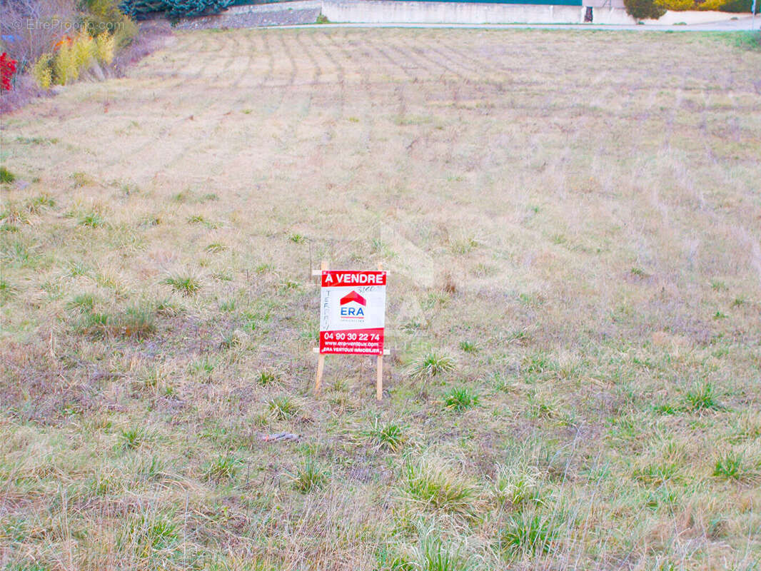 Terrain à MORMOIRON