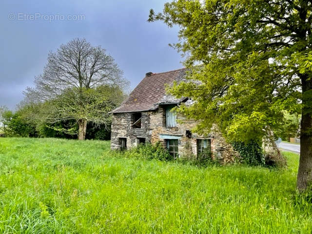 Terrain à SAINT-JUST