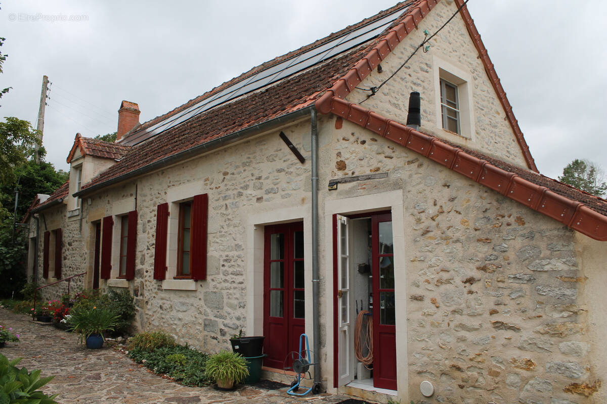 Maison à VICQ-EXEMPLET