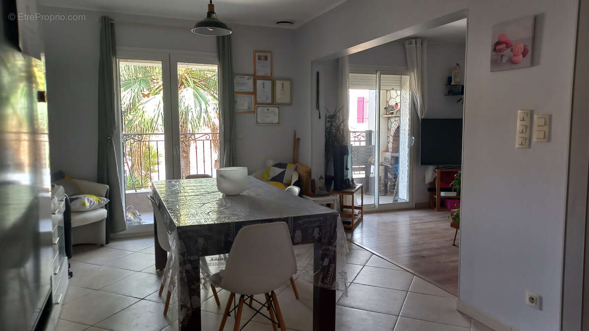 Appartement à FLEURY