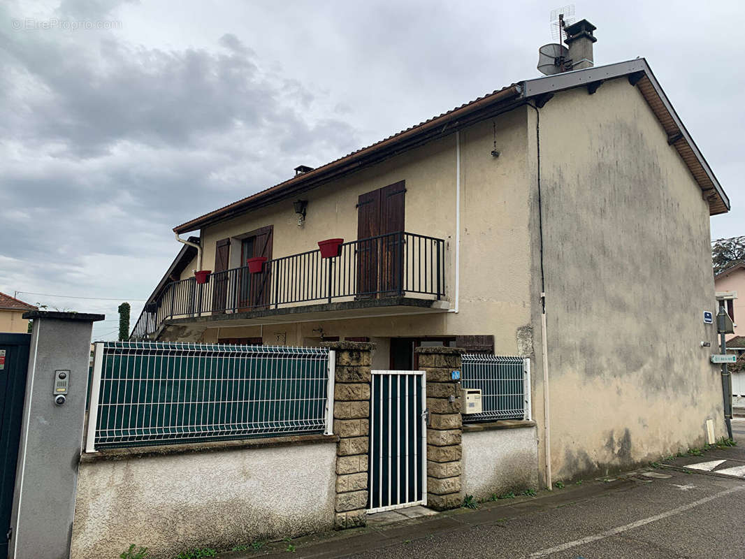 Maison à SAINT-DENIS-EN-BUGEY