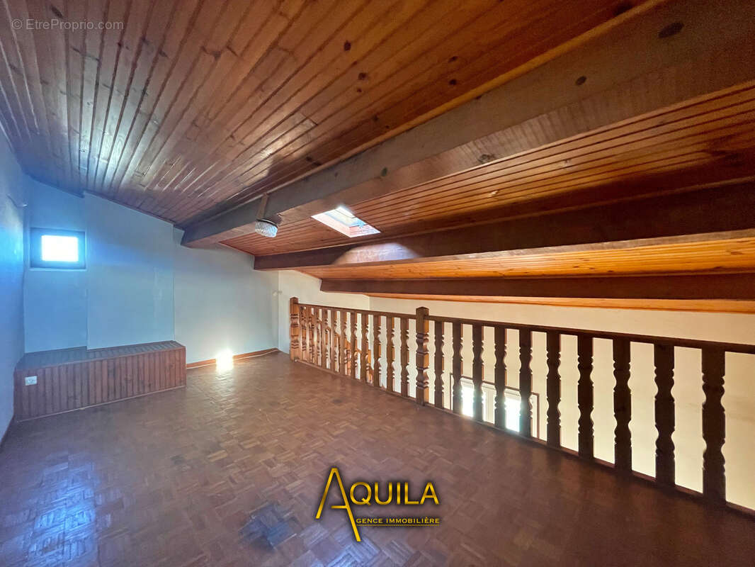 Maison à NISSAN-LEZ-ENSERUNE