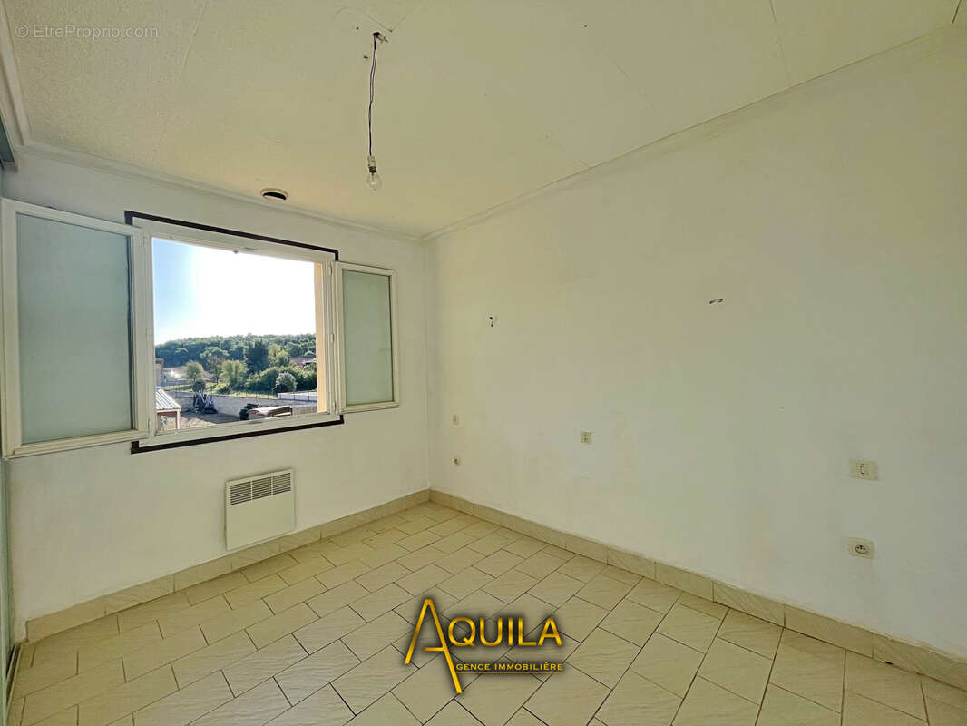 Maison à NISSAN-LEZ-ENSERUNE