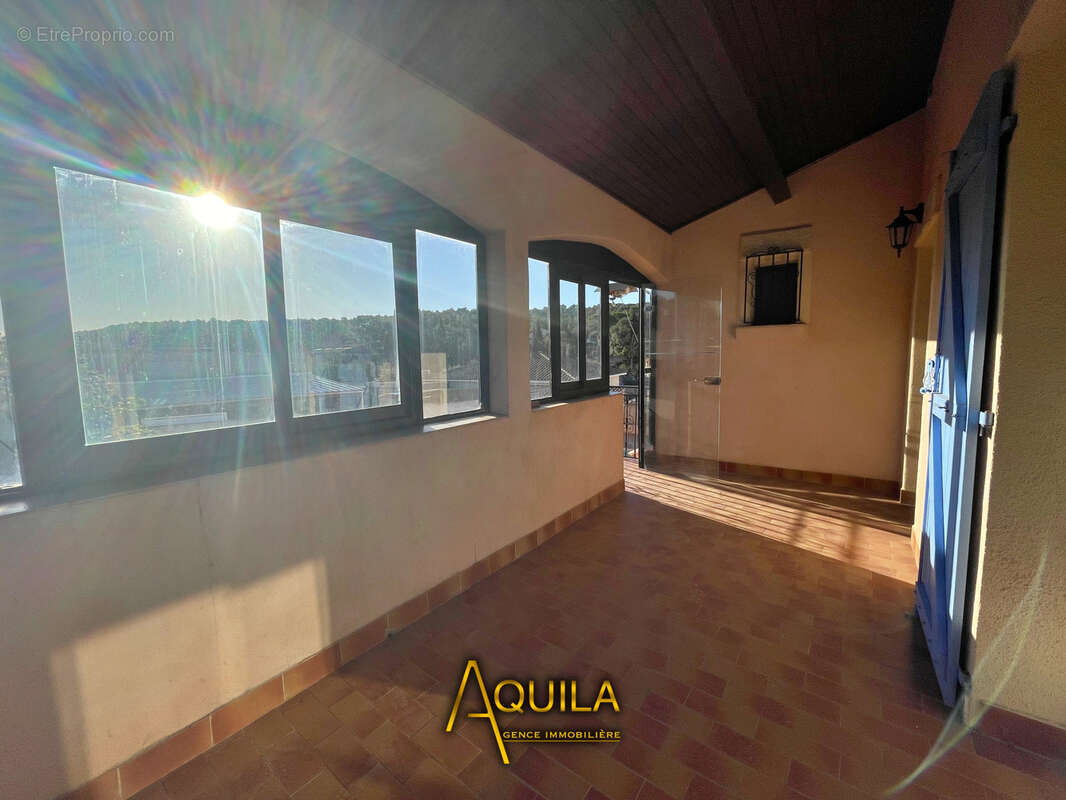 Maison à NISSAN-LEZ-ENSERUNE