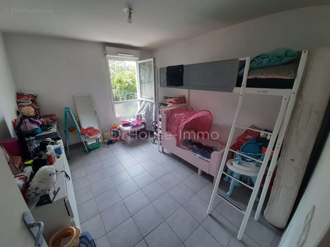 Appartement à MARSEILLE-16E