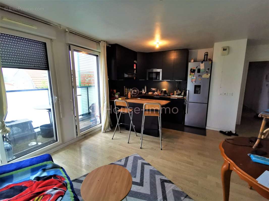 Appartement à AUBERVILLIERS