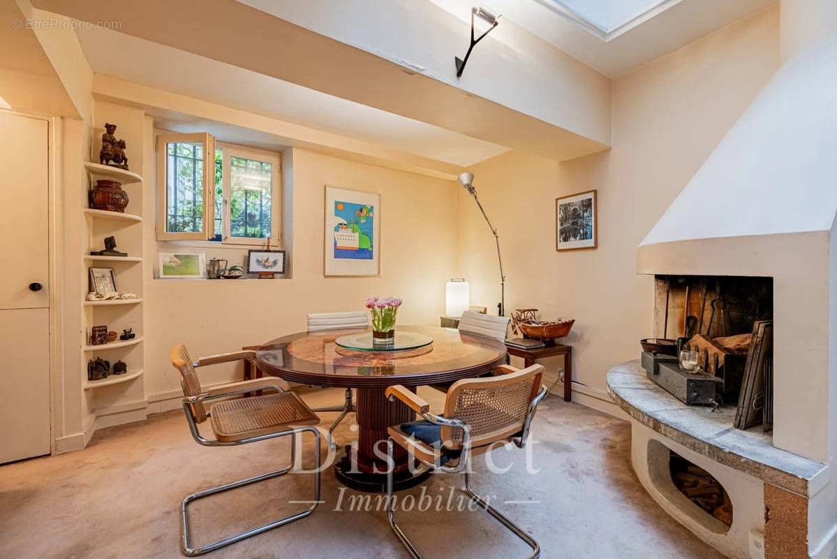 Appartement 5 pièce(s) 106 m²à vendre Paris-6e-arrondissement