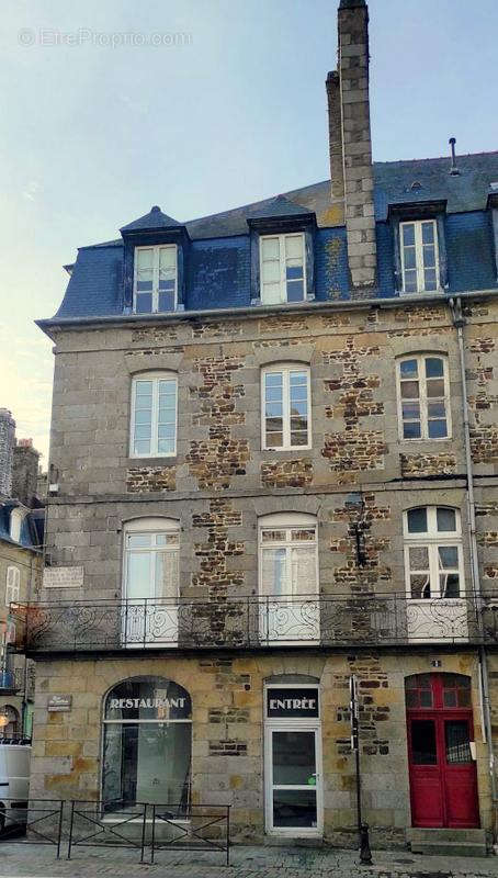 Appartement à FOUGERES