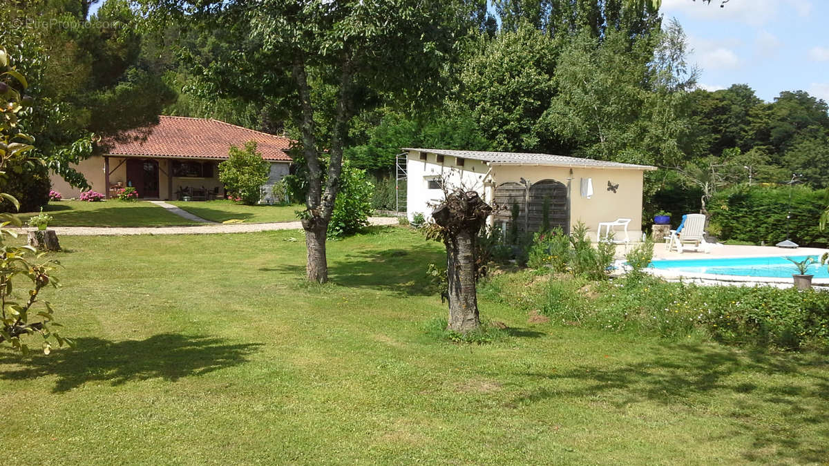 Maison à SAINT-PEY-DE-CASTETS