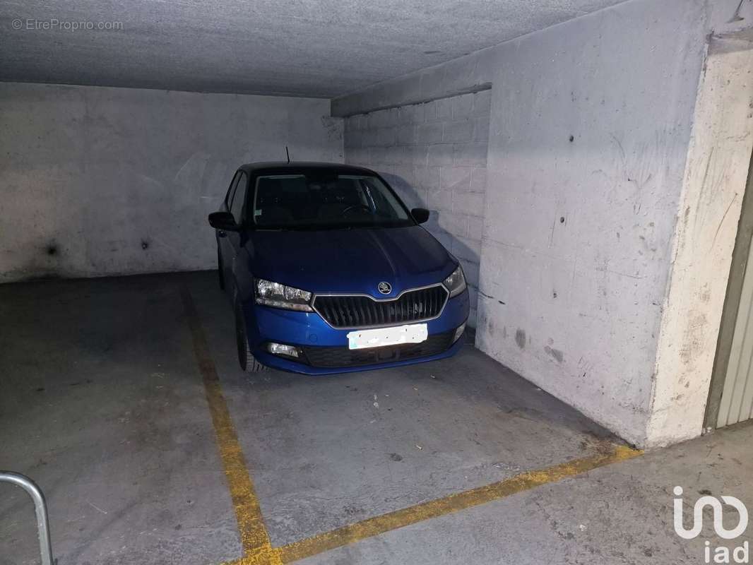 Photo 2 - Parking à PARIS-14E