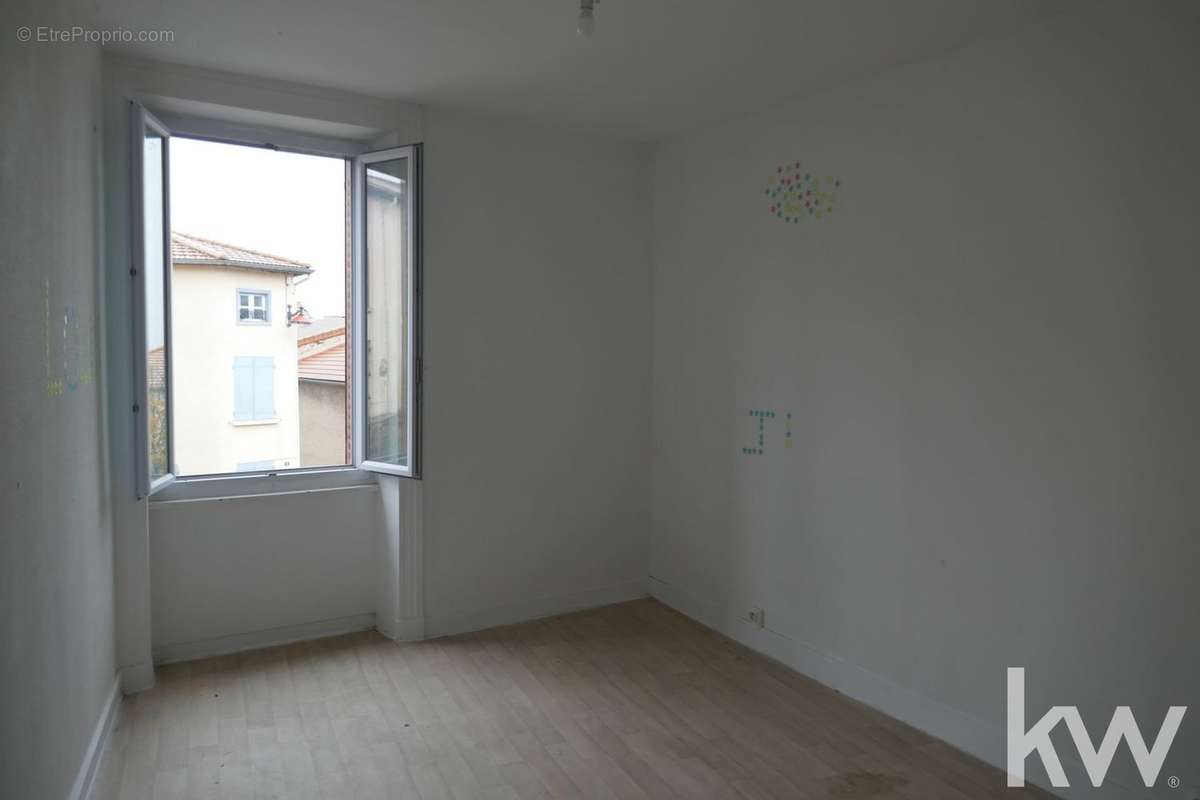 Appartement à VILLEMONTAIS