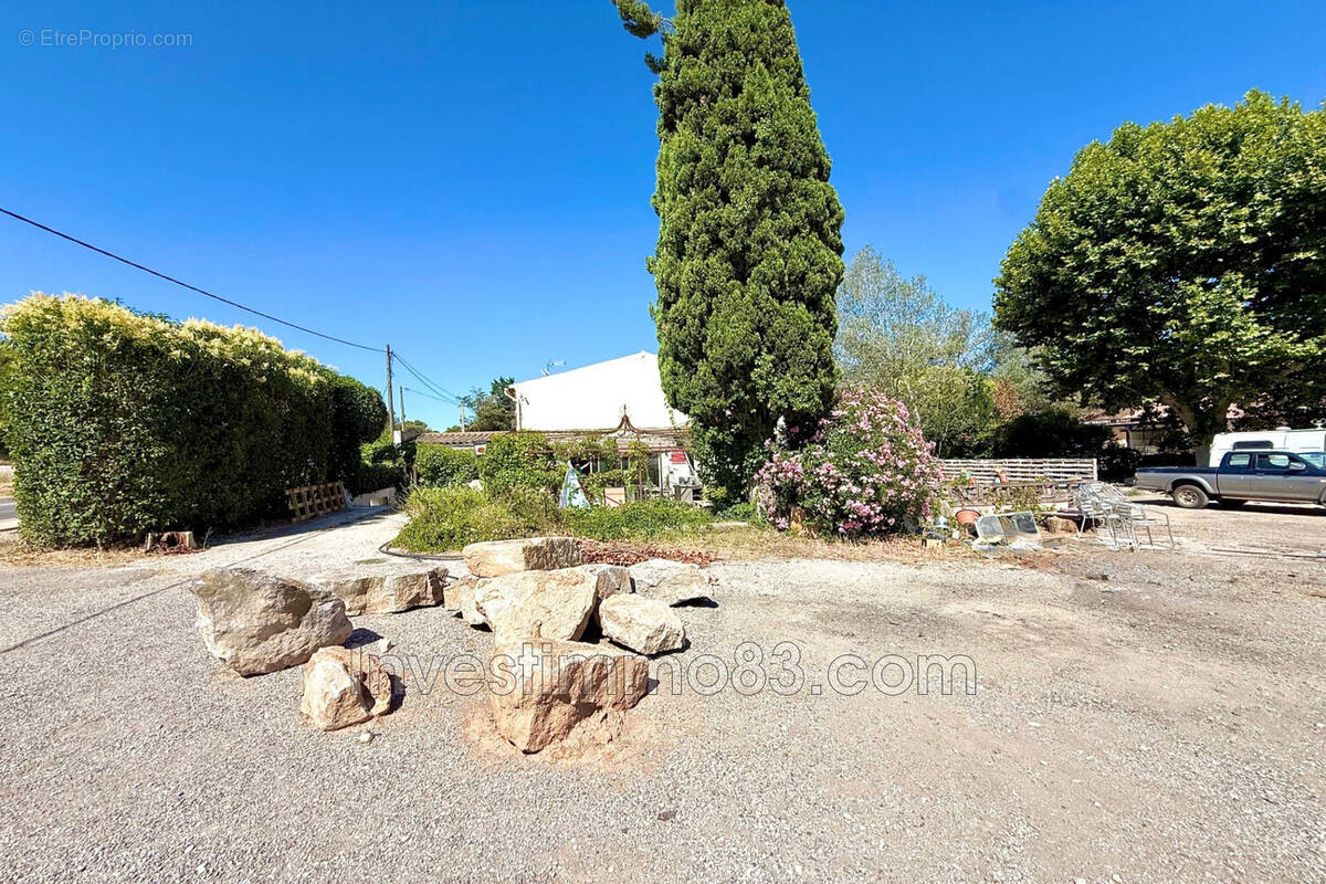 Appartement à ROUSSET