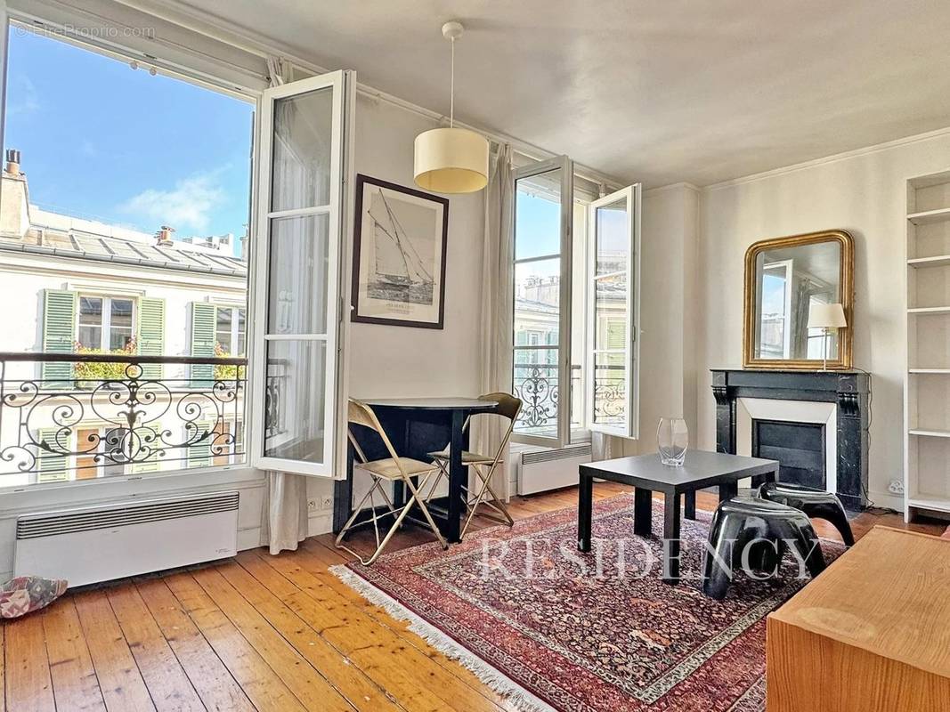 Appartement 2 pièce(s) 32 m²à vendre Paris-14e-arrondissement