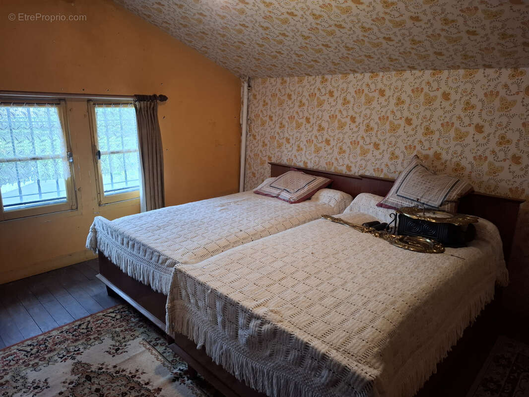 Maison à SAINT-JEAN-LE-VIEUX