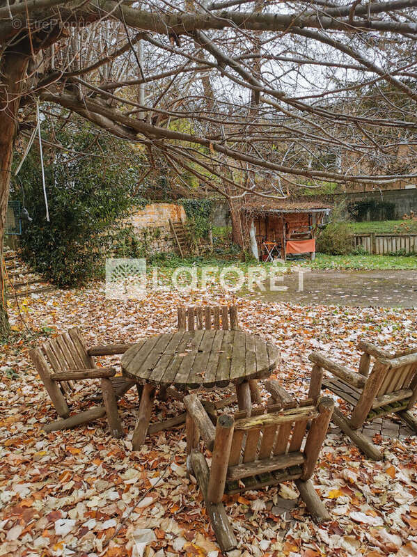 Appartement à NEUVILLE-SUR-SAONE