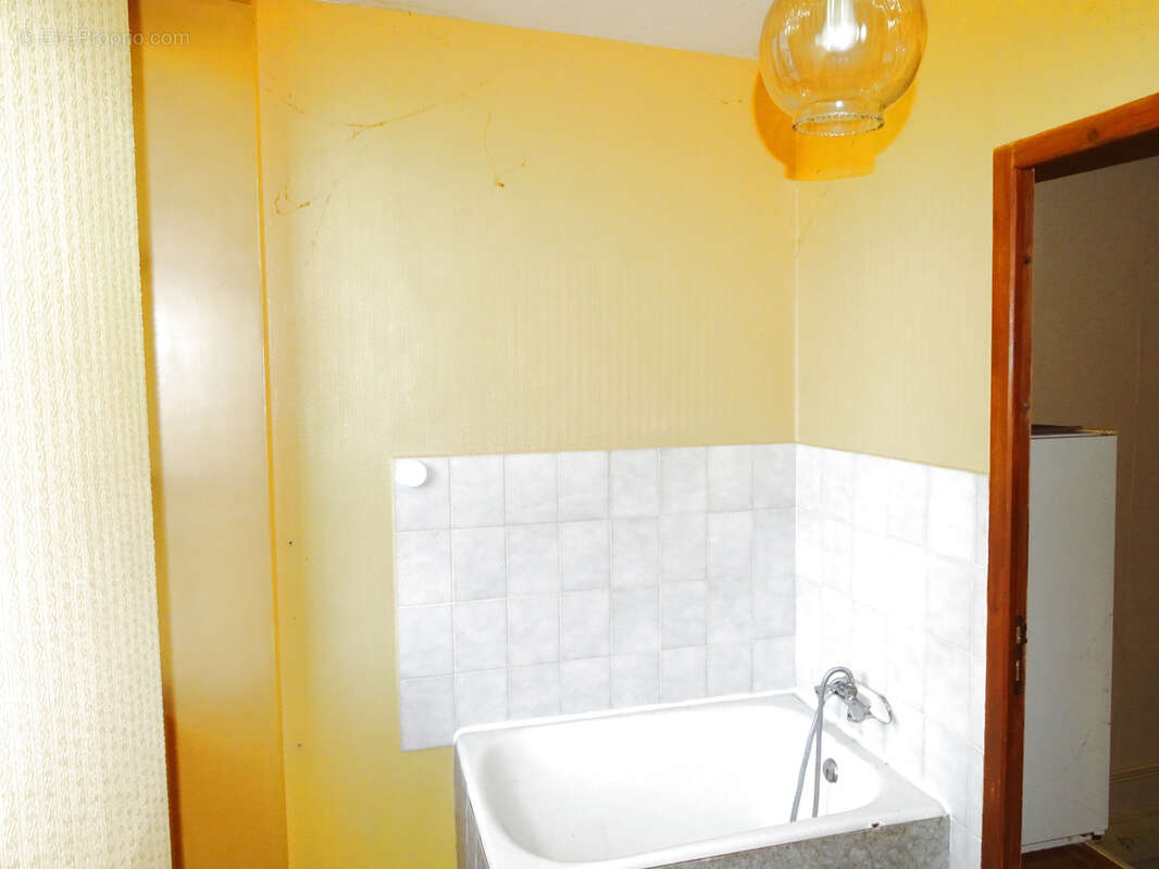 Appartement à BUJALEUF