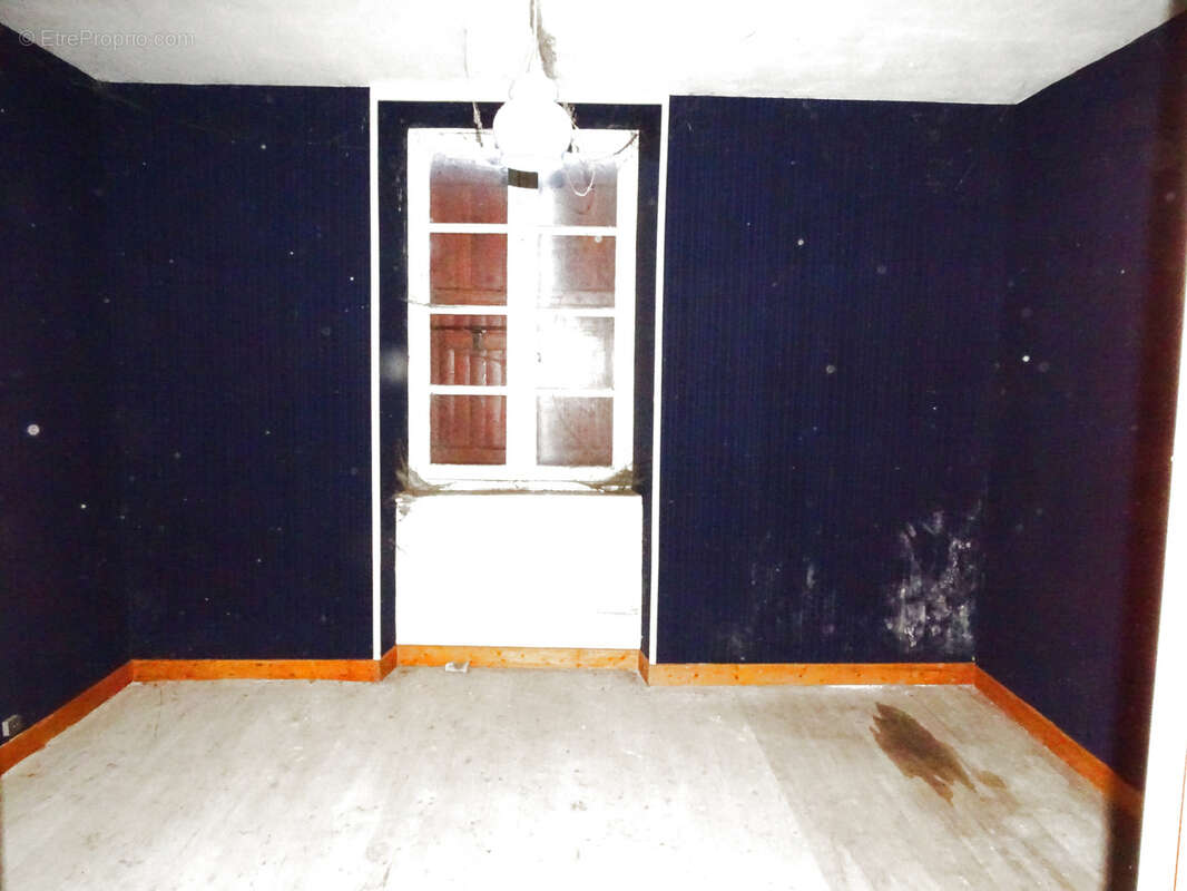 Appartement à BUJALEUF