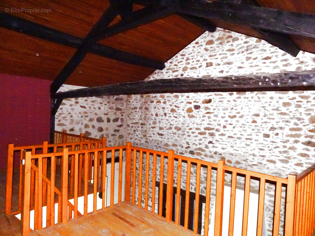 Appartement à BUJALEUF