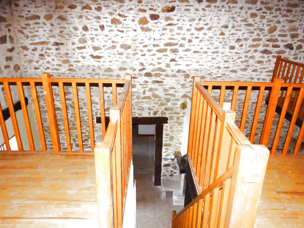 Appartement à BUJALEUF