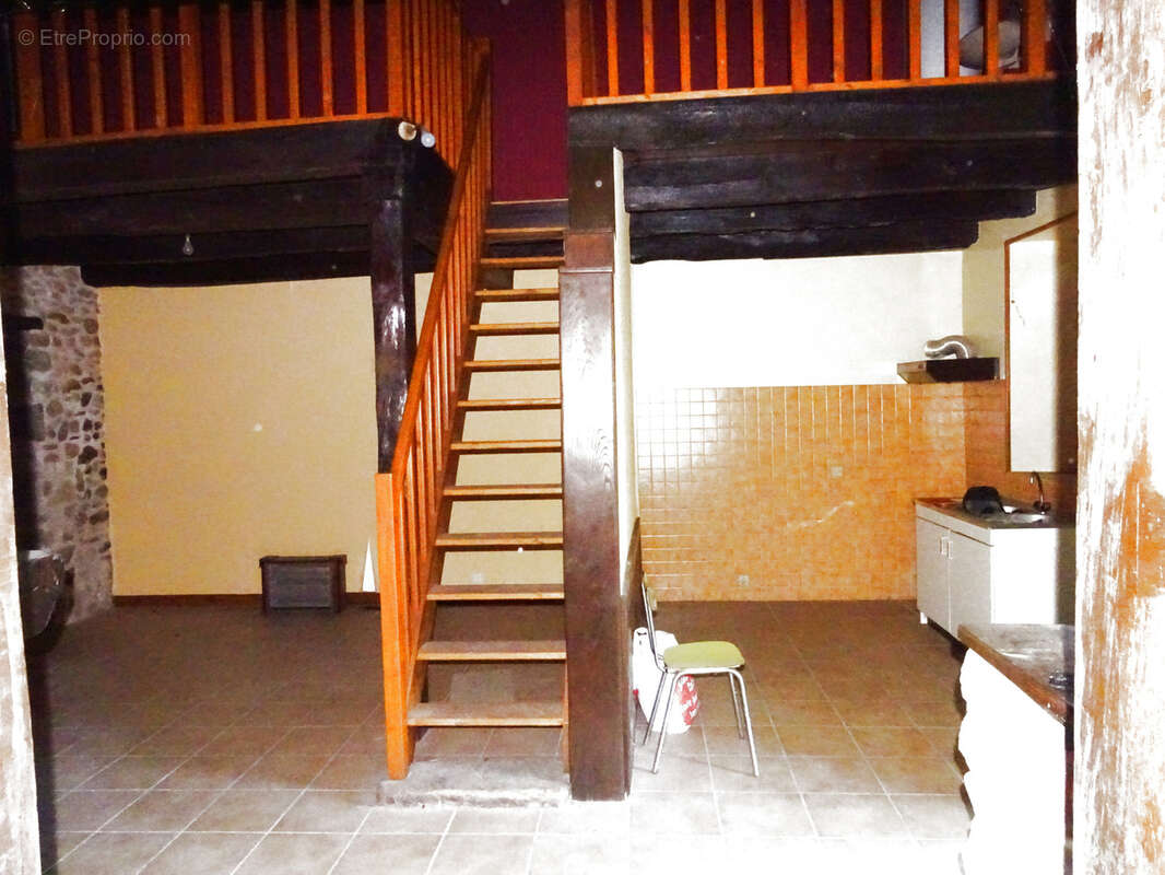 Appartement à BUJALEUF