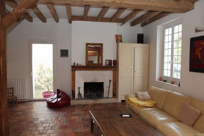 Maison à LA CHAPELLE-SUR-AVEYRON