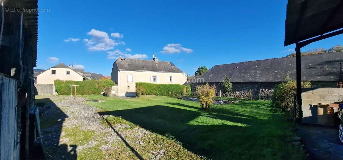 Maison à BARTRES