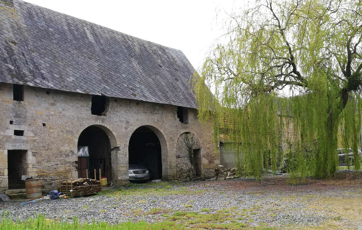 Maison à TREVIERES