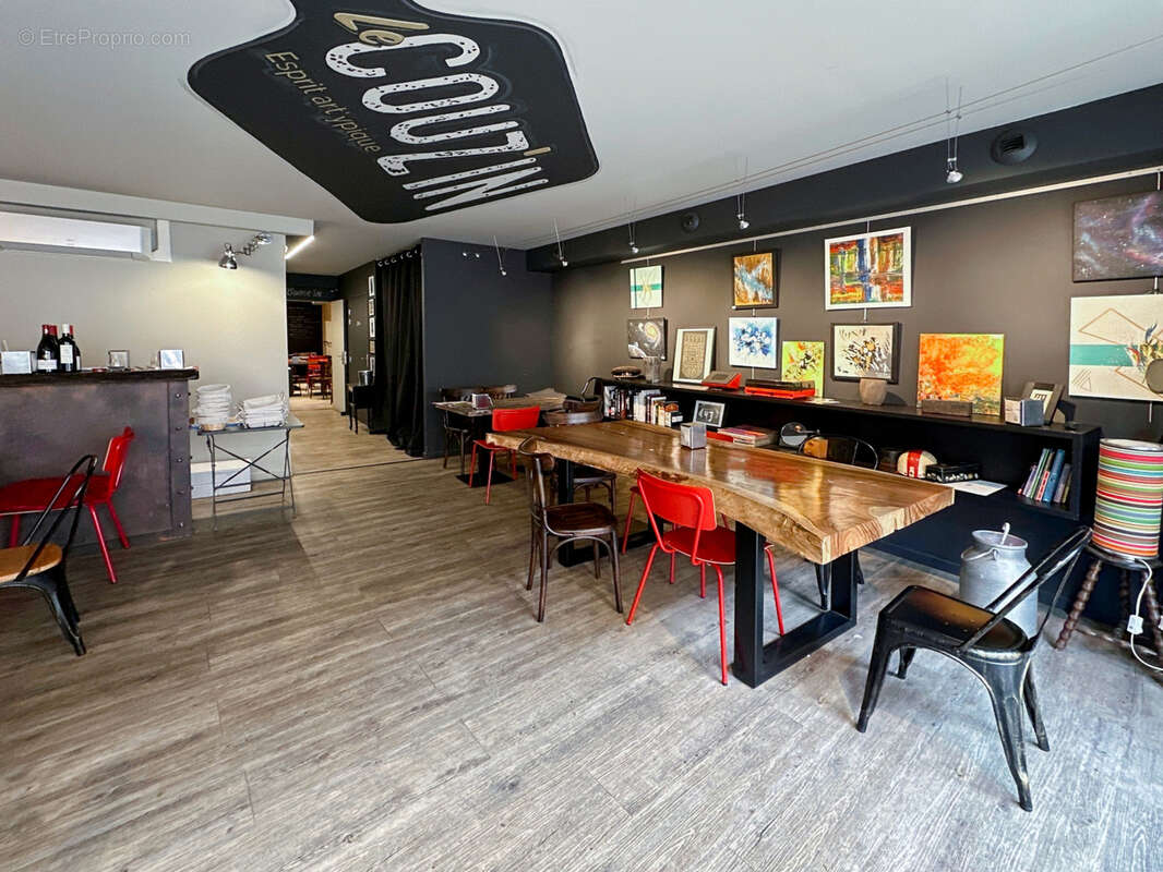 Commerce à GREZIEU-LA-VARENNE