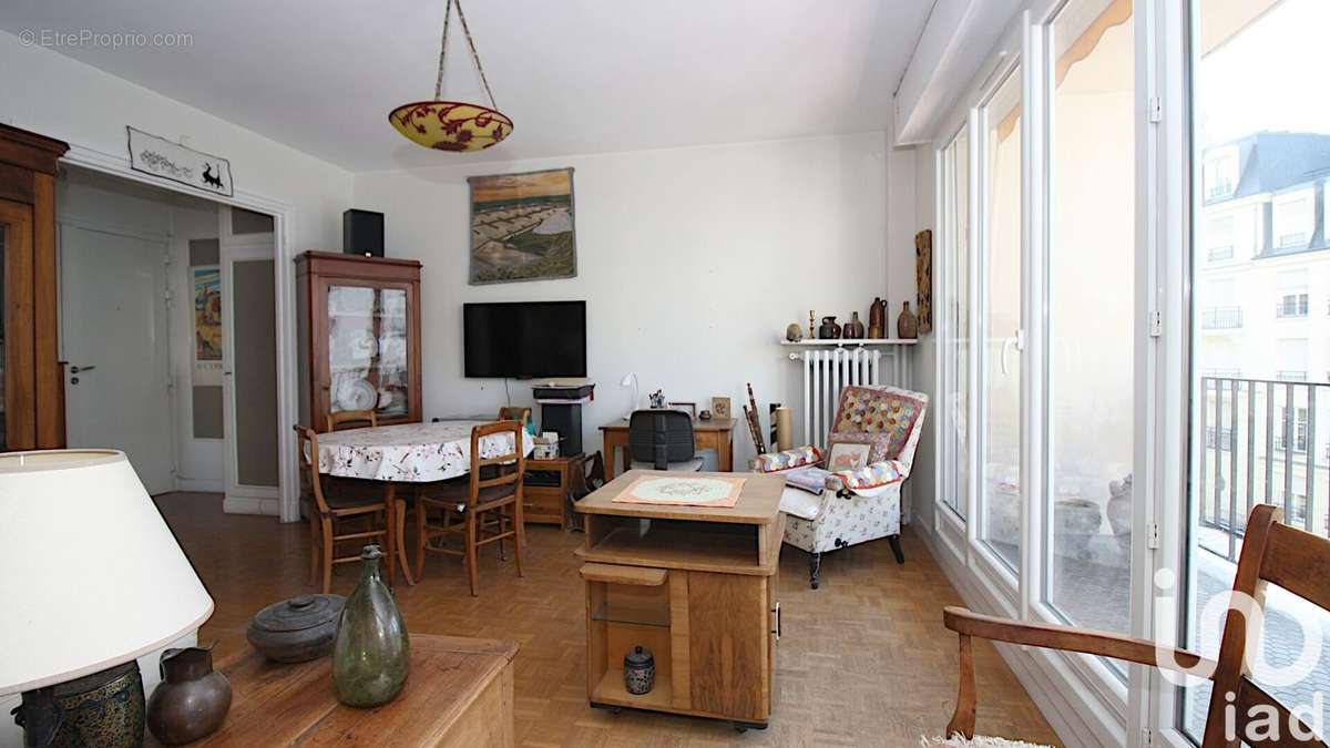 Photo 2 - Appartement à BOURG-LA-REINE