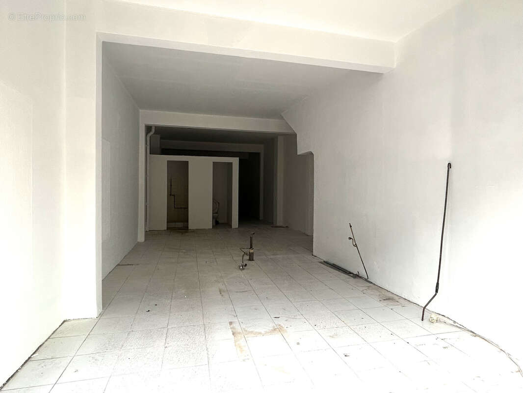 Commerce à POINTE-A-PITRE