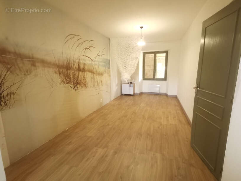 Maison à BEAUMONT-EN-VERON