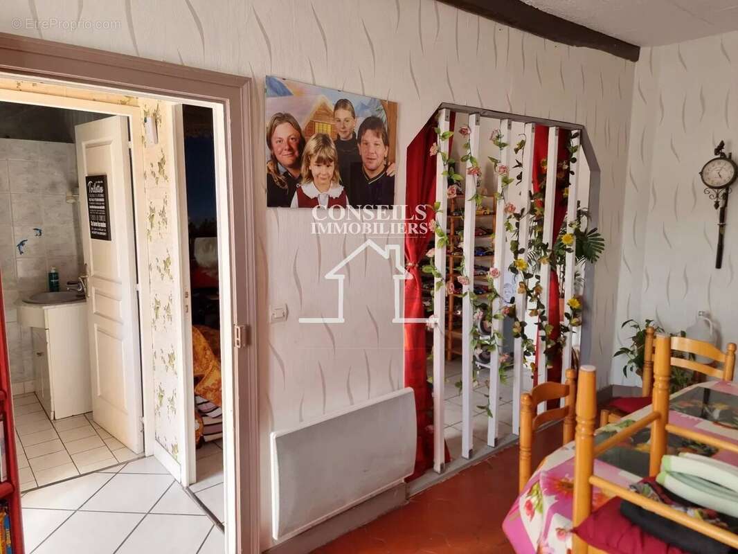 Maison à VILLENEUVE-SUR-YONNE